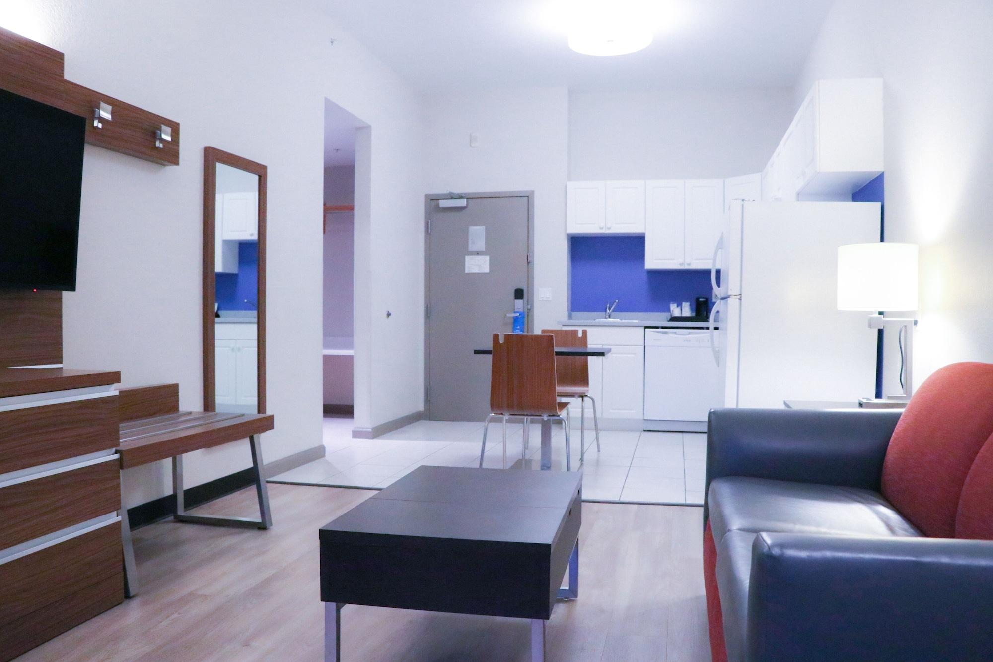 Days Inn & Suites By Wyndham Fort Myers Near Jetblue Park Εξωτερικό φωτογραφία